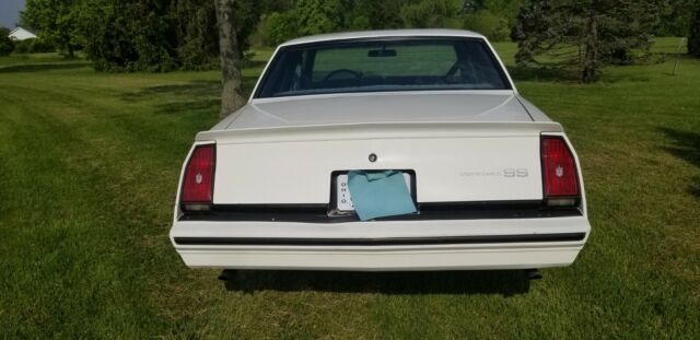 1984 chevrolet monte carlo ss white coupe v8 5l automatic