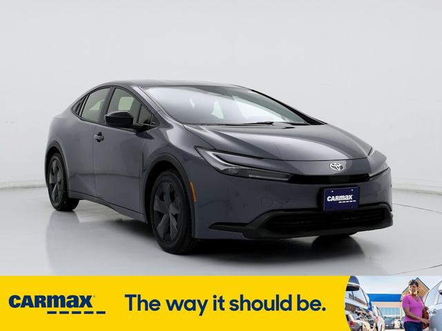 2024 toyota prius le