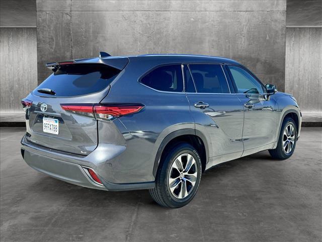 2021 toyota highlander xle