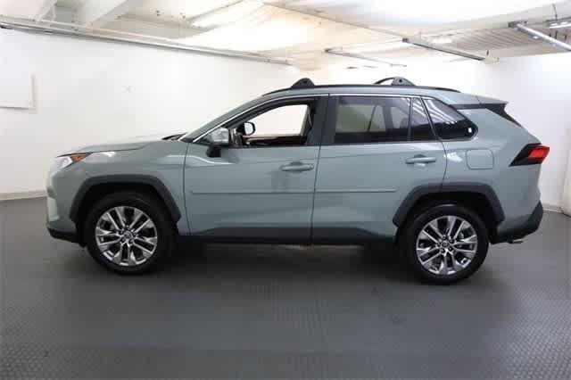 2021 toyota rav4 xle premium