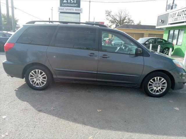 2008 toyota sienna ce