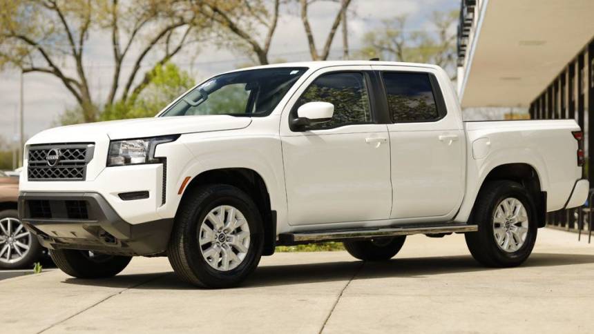 2022 nissan frontier sv