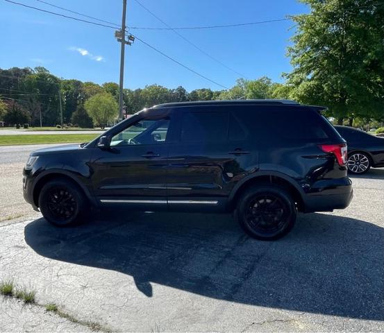 2017 ford explorer xlt