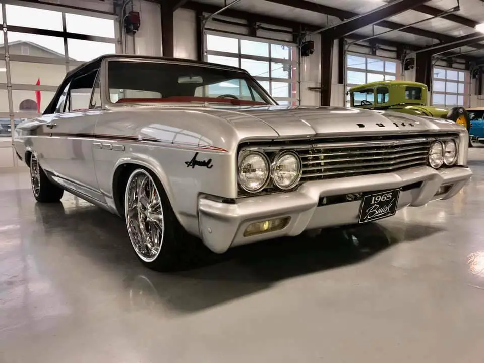 resto mod convertible. ls1, power steering, power disc brakes, ac, power top