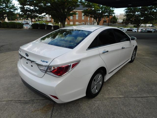 2015 hyundai sonata hybrid base