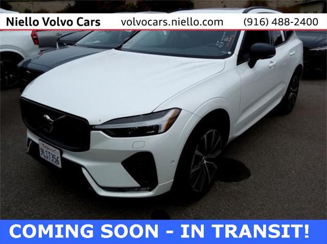 2024 volvo xc60 b5 plus dark theme