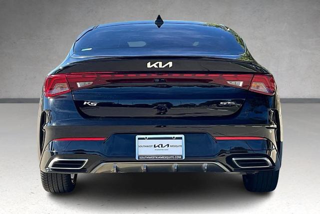 2022 kia k5 gt-line