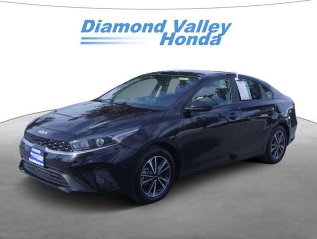2023 kia forte lxs