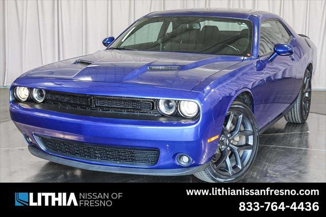 2021 dodge challenger sxt
