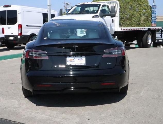 2021 tesla model s plaid