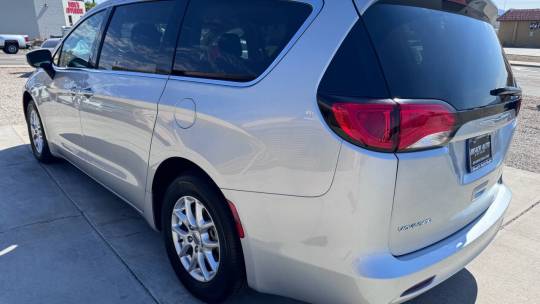 2022 Chrysler Voyager