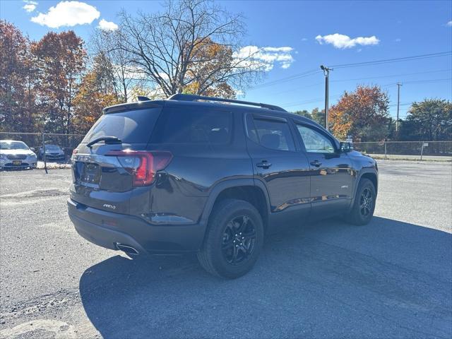 2022 gmc acadia awd at4
