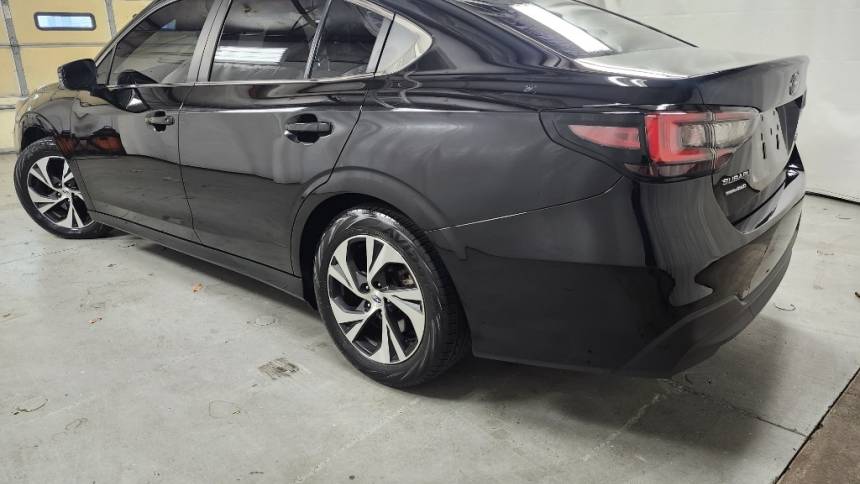 2022 subaru legacy premium