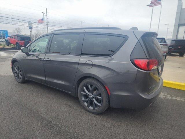 2019 chrysler pacifica touring-l plus