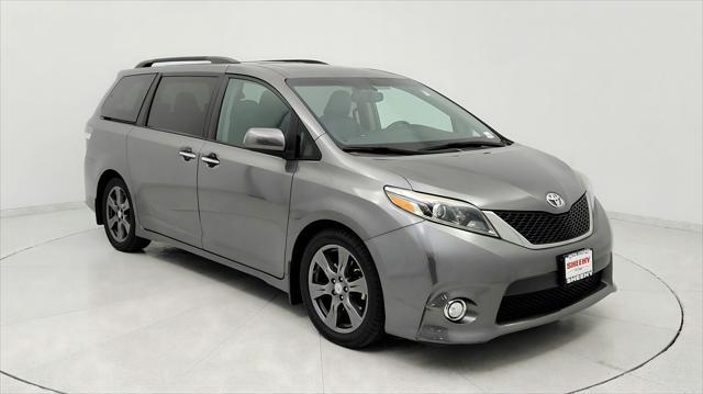 2017 toyota sienna se premium