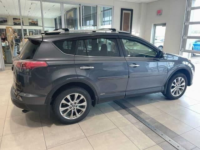2016 toyota rav4 hybrid limited in milwaukee, wisconsin
