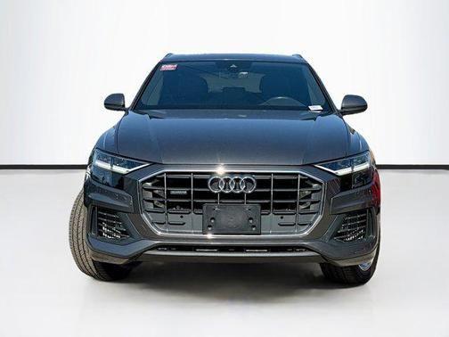 2019 audi q8