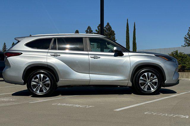 2023 toyota highlander l