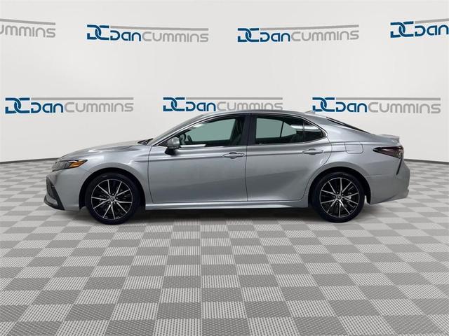 2024 toyota camry se