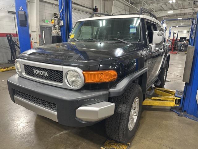 2011 toyota fj cruiser base