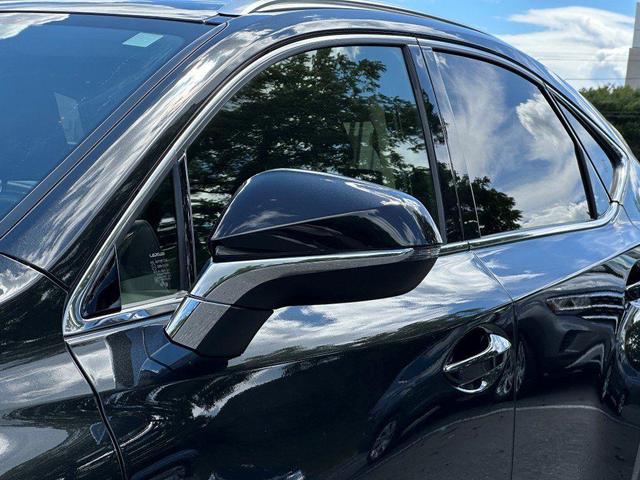 2021 lexus nx 300 base
