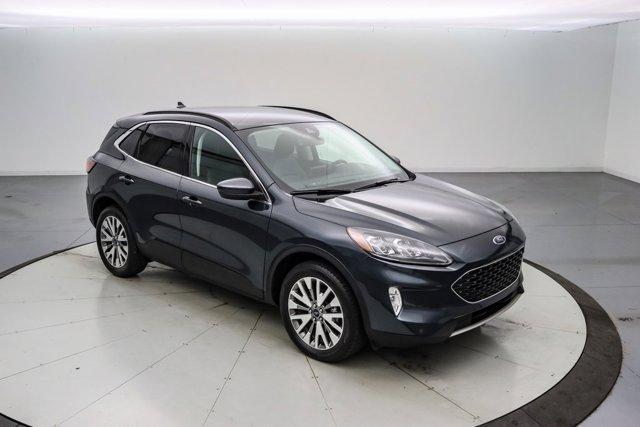 2022 ford escape titanium