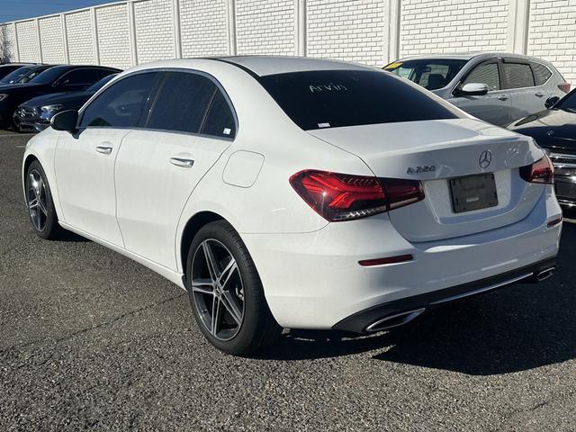 2022 mercedes-benz a-class a 220