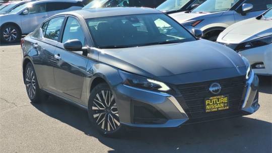 2025 Nissan Altima