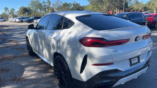 2022 BMW X6