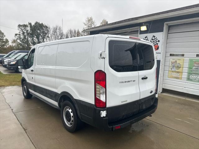 2020 ford transit-150 base