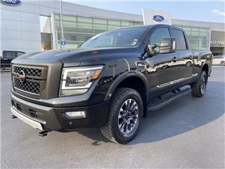 2022 Nissan Titan pro-4x