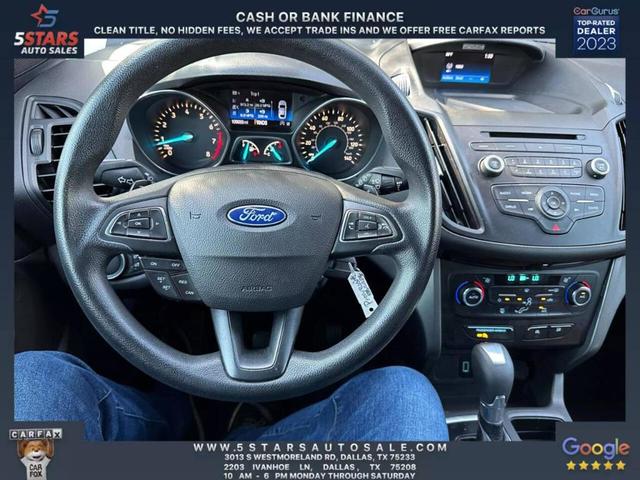 2017 ford escape se
