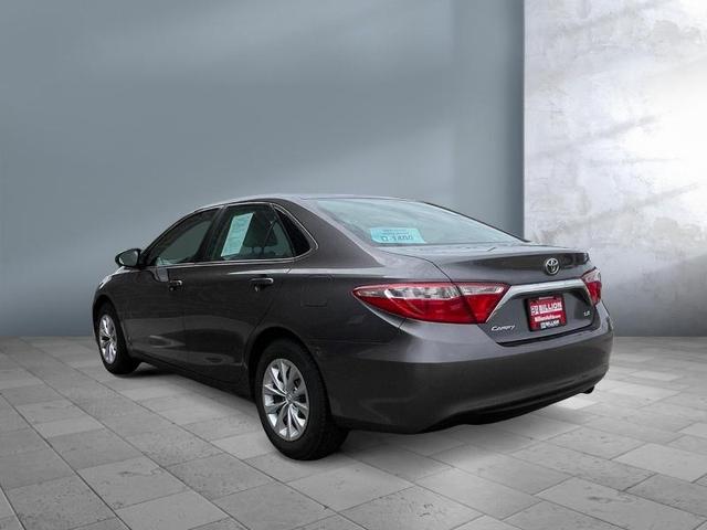 2015 toyota camry le