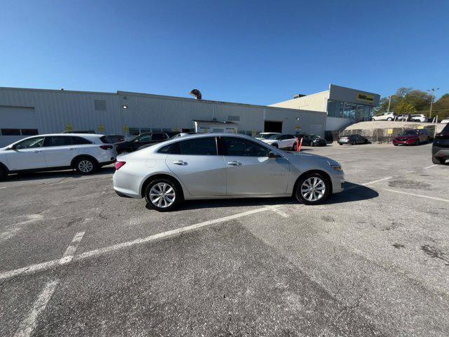 2022 chevrolet malibu fwd lt
