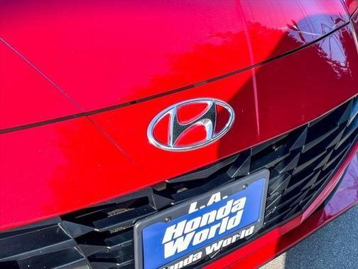 2022 hyundai elantra