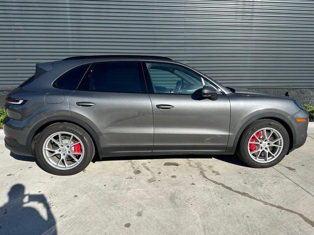 2024 porsche cayenne s