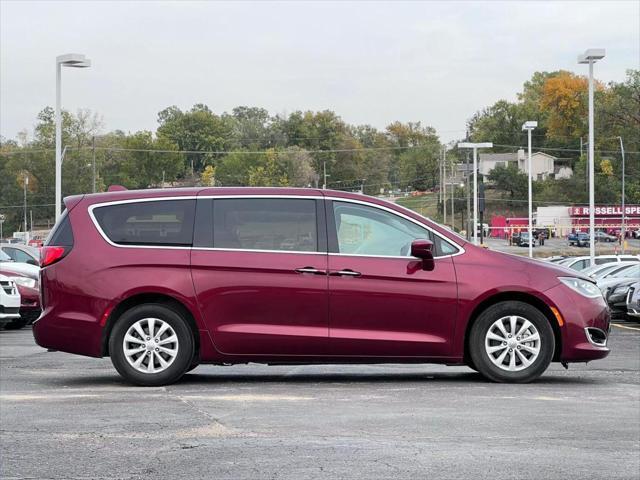 2019 chrysler pacifica touring plus