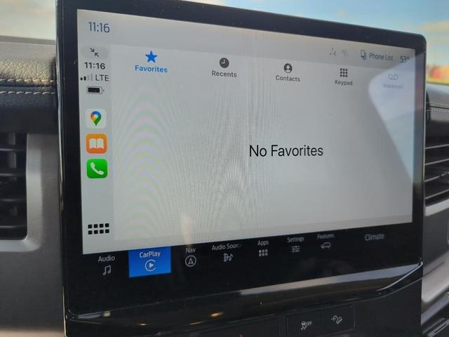2022 ford expedition max xlt