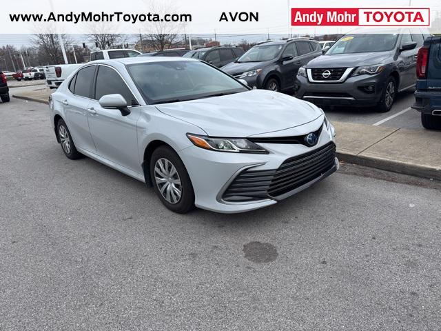 2022 toyota camry le