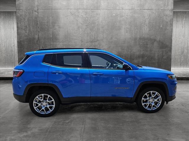 2023 jeep compass latitude lux