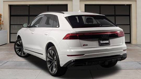 2024 Audi Q8