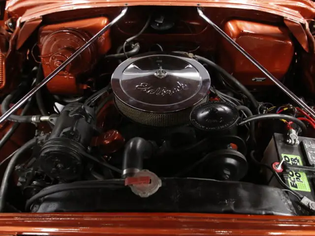 cool custom, rocket 324 v8, 4 spd auto, a/c, pwr steer/brakes, nice paint/int!!