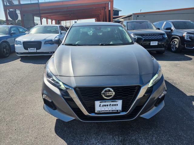 2022 nissan altima sr fwd