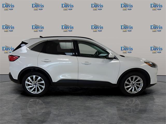 2021 ford escape titanium