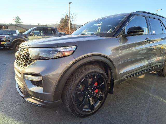 2021 ford explorer st