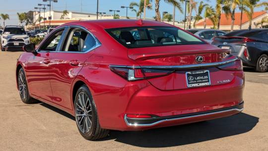 2025 Lexus ES