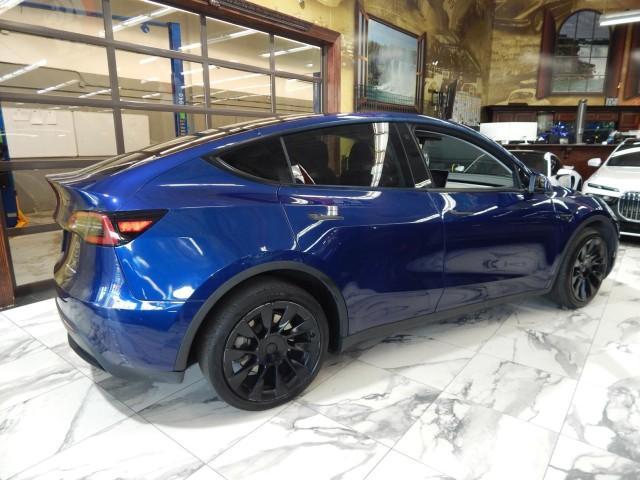 2022 tesla model y long range