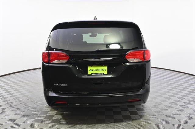 2023 chrysler voyager lx