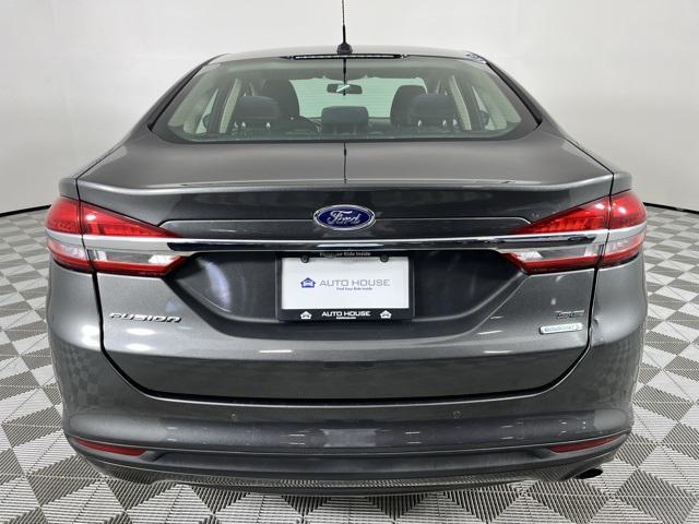 2017 ford fusion se