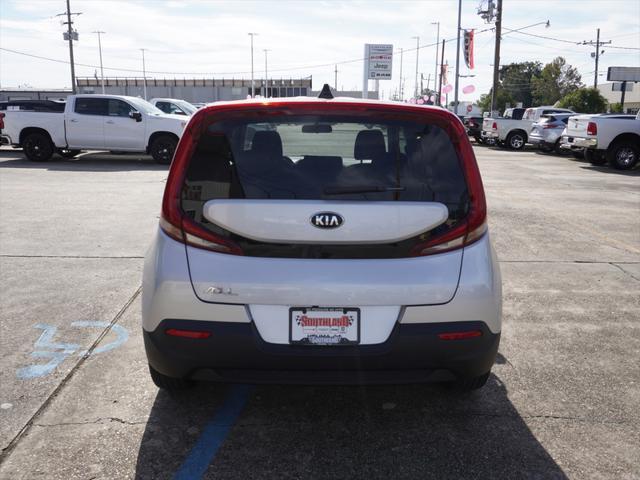 2021 kia soul lx